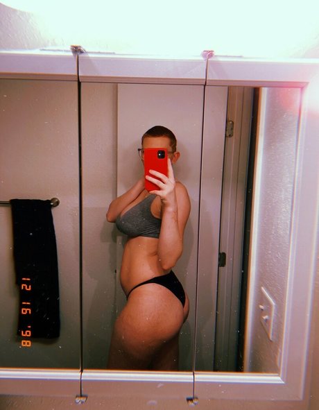 Photo nue de fuite OnlyFans de Sexxilexxi23