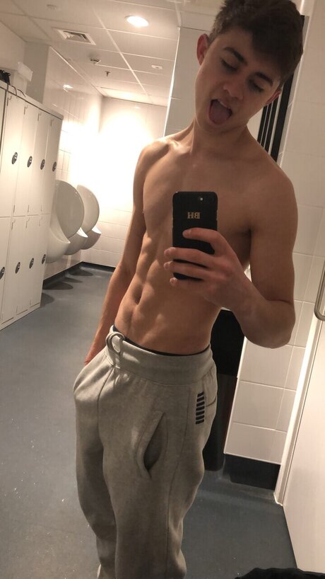 Photo nue de fuite OnlyFans de Elvis13