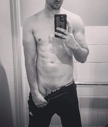 Photo nue de fuite OnlyFans de Lonelybouy