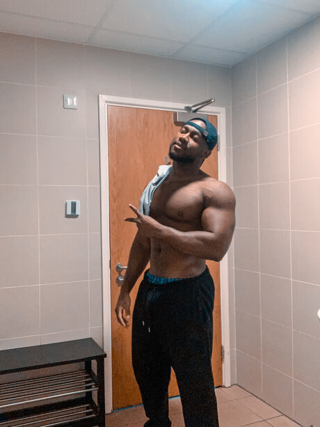 Photo nue de fuite OnlyFans de Tony