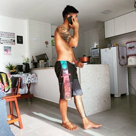 Photo nue de fuite OnlyFans de Viktor Namara