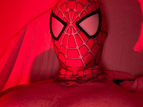 Photo nue de fuite OnlyFans de Peter Parker