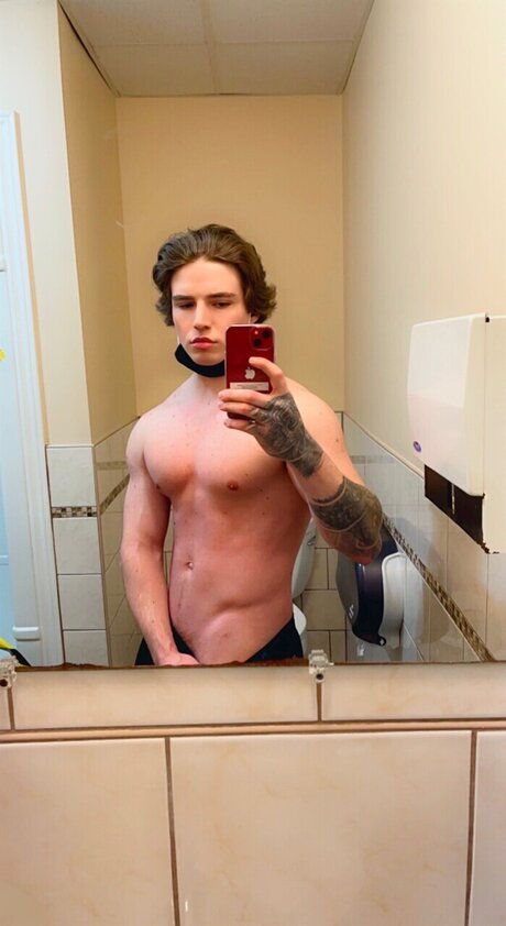 Photo nue de fuite OnlyFans de Jay Chime