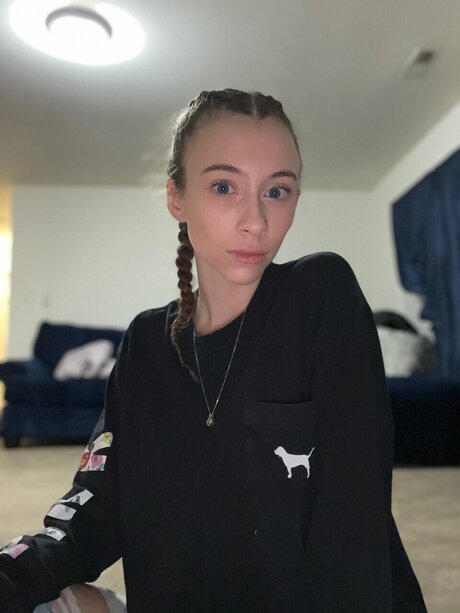 Photo nue de fuite OnlyFans de Izabelle