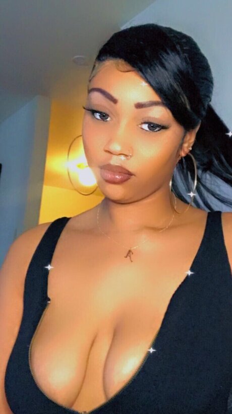 Photo nue de fuite OnlyFans de Kola Cold 