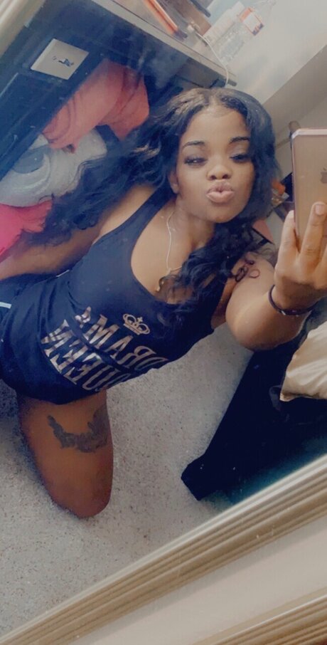 Photo nue de fuite OnlyFans de Madeespecyal