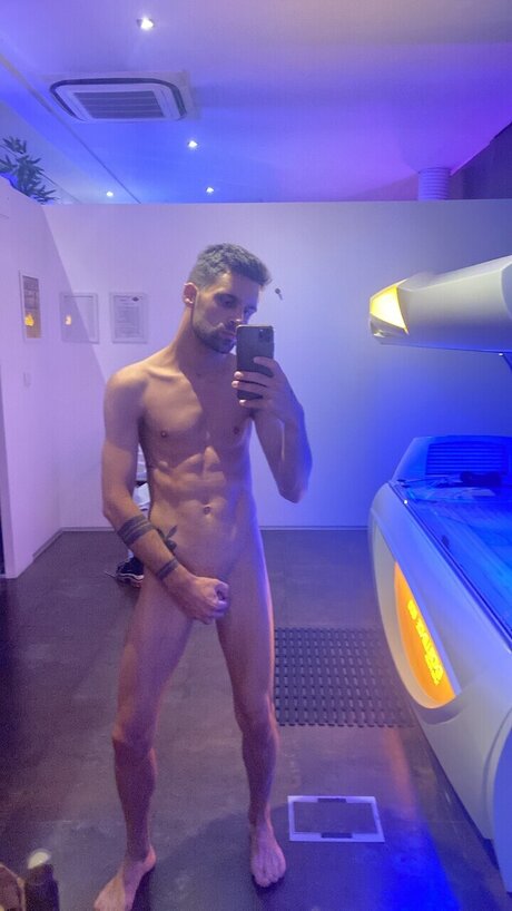 Photo nue de fuite OnlyFans de Alcinoteixeira