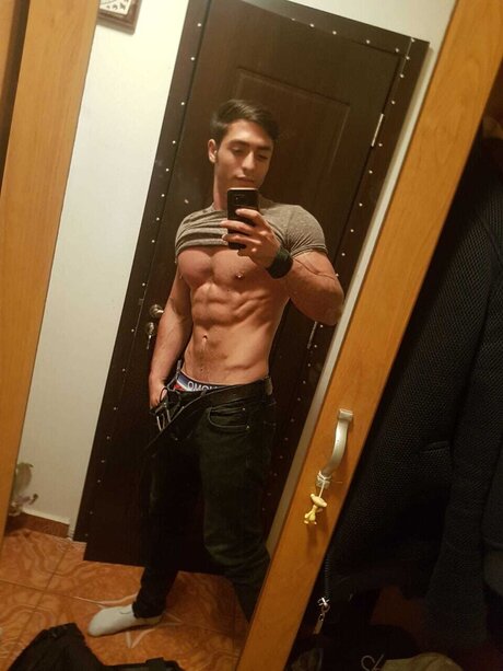 Photo nue de fuite OnlyFans de Sirlogan