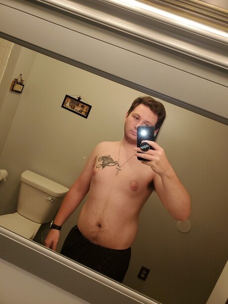 Photo nue de fuite OnlyFans de Garrett Bertke