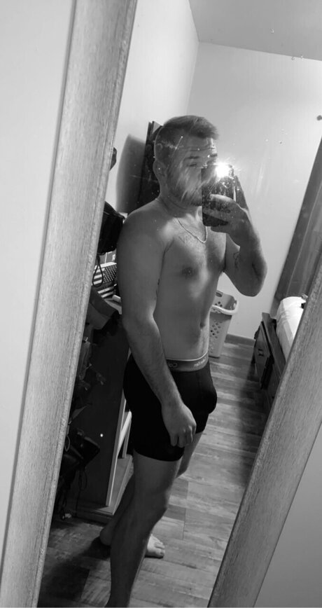 Photo nue de fuite OnlyFans de Dyln24