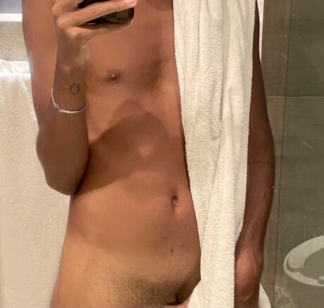 Photo nue de fuite OnlyFans de Miles 