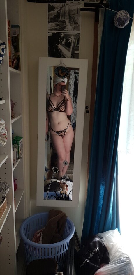 Photo nue de fuite OnlyFans de Athena
