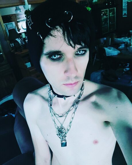 Photo nue de fuite OnlyFans de Jamesskellington