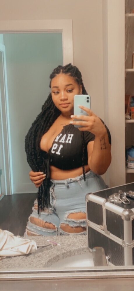 Photo nue de fuite OnlyFans de Aryjayyyy