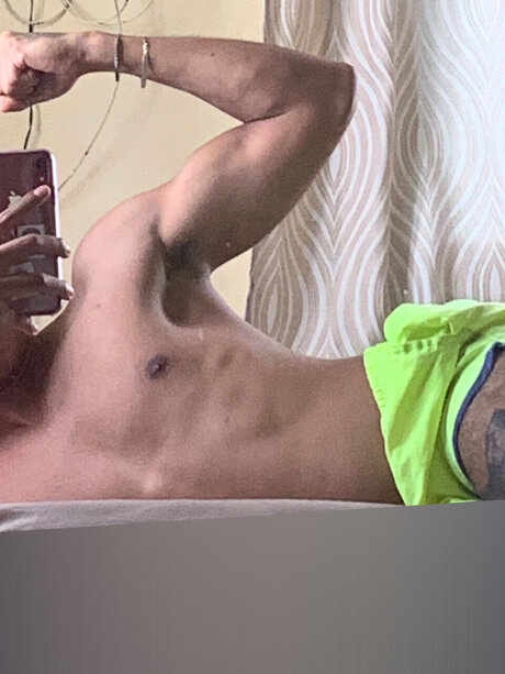 Photo nue de fuite OnlyFans de Manu