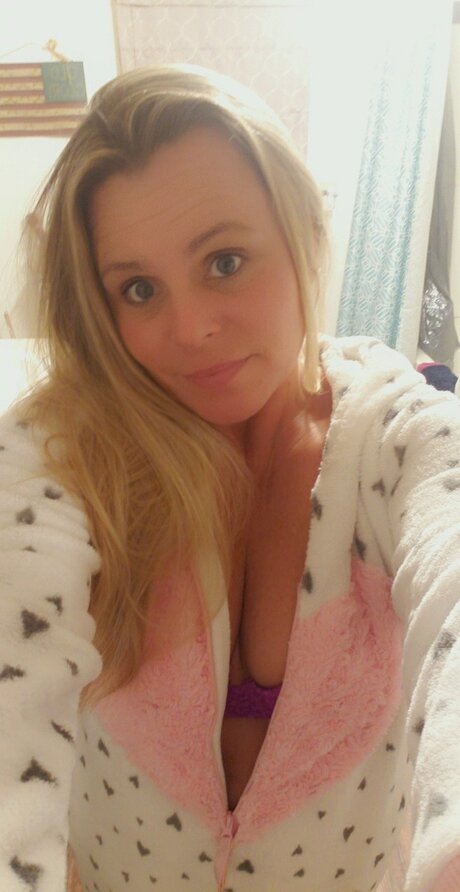 Photo nue de fuite OnlyFans de Autumn Smallwood