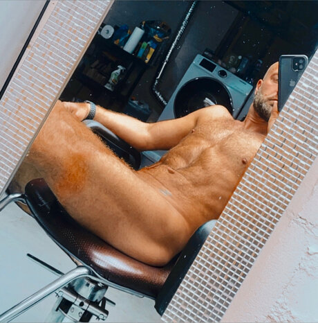 Photo nue de fuite OnlyFans de At4guy