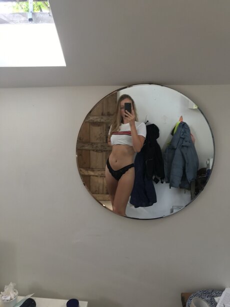 Photo nue de fuite OnlyFans de Victoria
