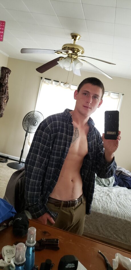 Photo nue de fuite OnlyFans de Daniel Tripp