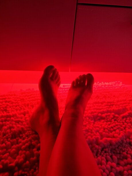 Photo nue de fuite OnlyFans de Lovemyfeet