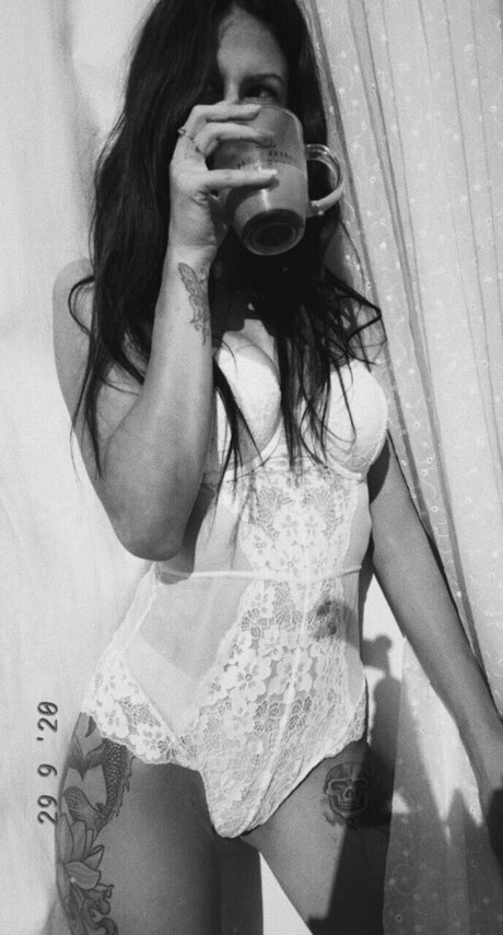 Photo nue de fuite OnlyFans de Jasmine