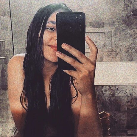 Photo nue de fuite OnlyFans de Karol Lpez