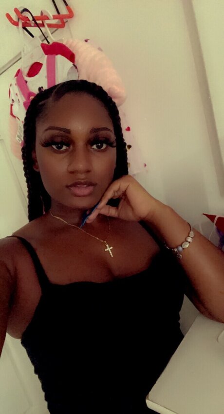 Photo nue de fuite OnlyFans de Brechelle