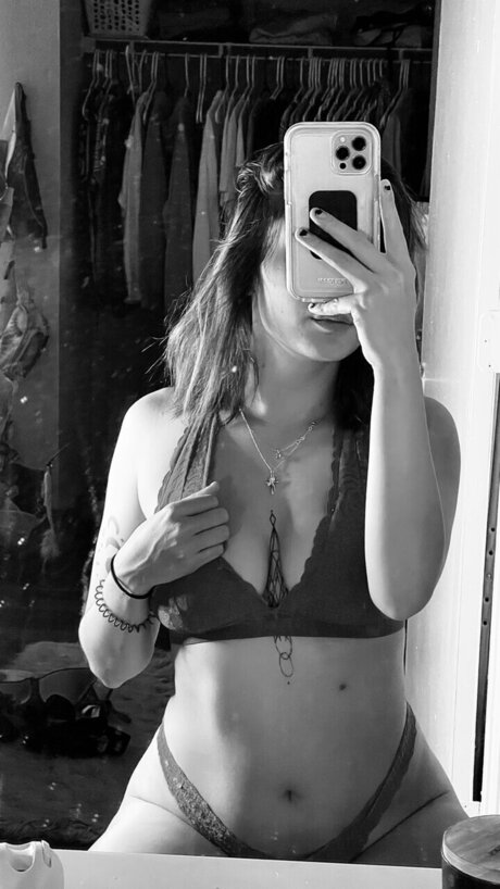 Photo nue de fuite OnlyFans de Leilani Vaughn