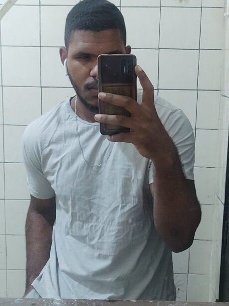 Photo nue de fuite OnlyFans de Luiz Gustavo Da Silva Mendes Sousa