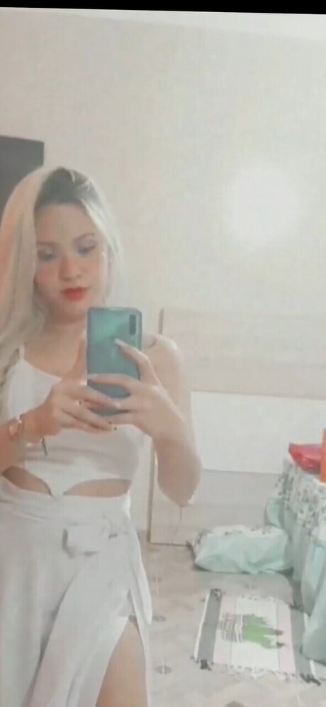 Photo nue de fuite OnlyFans de Estefaany Lara