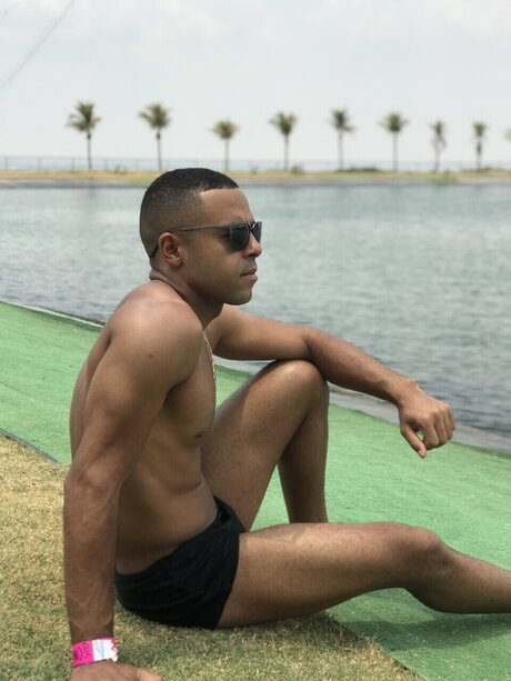 Photo nue de fuite OnlyFans de Brsouza