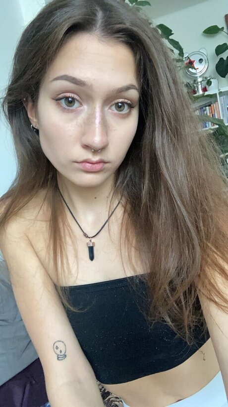 Photo nue de fuite OnlyFans de Sinyoursins
