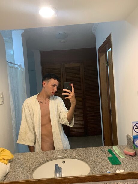 Photo nue de fuite OnlyFans de Angel Torrealba