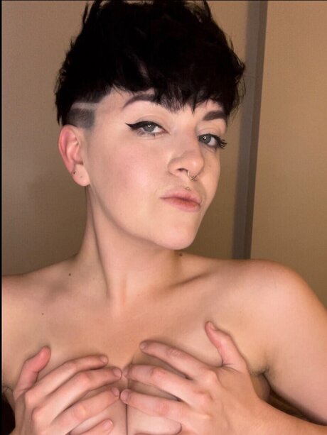 Photo nue de fuite OnlyFans de Mak