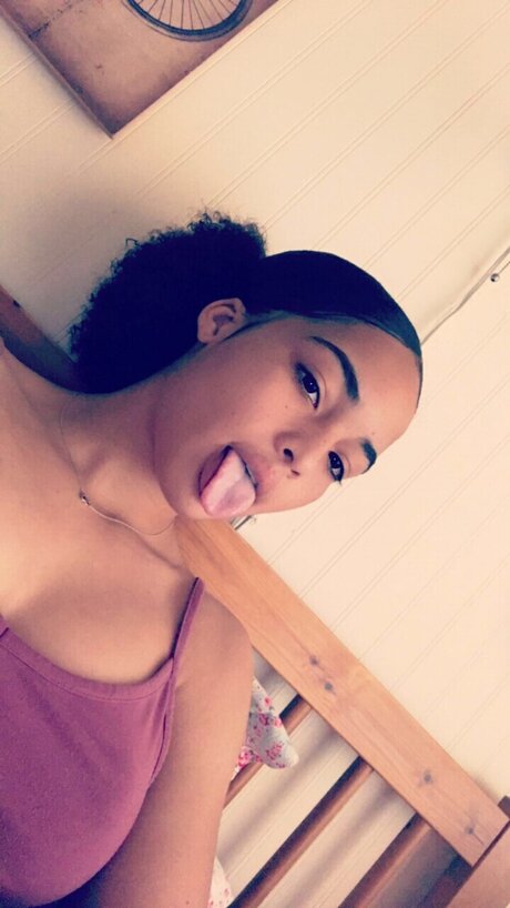 Photo nue de fuite OnlyFans de Maya