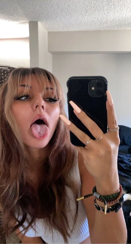 Photo nue de fuite OnlyFans de King V