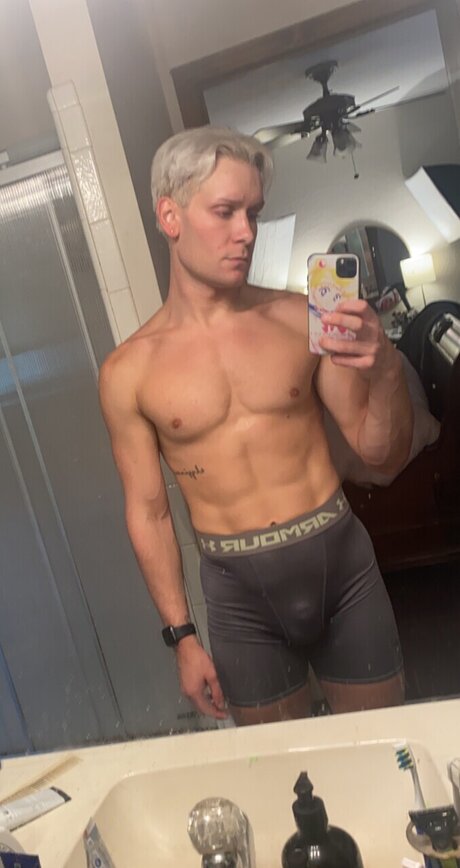Photo nue de fuite OnlyFans de Parker Daniels