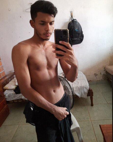 Photo nue de fuite OnlyFans de Gutto Lima