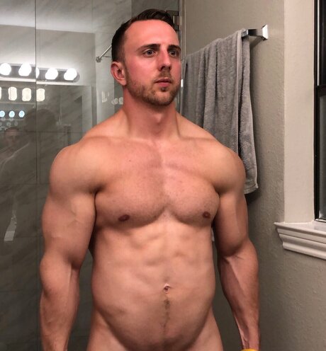 Photo nue de fuite OnlyFans de Alejandro Taylor