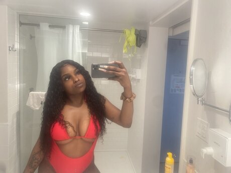 Photo nue de fuite OnlyFans de Auroa Island