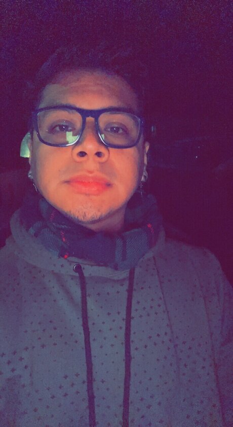 Photo nue de fuite OnlyFans de Ernesto Navarrete