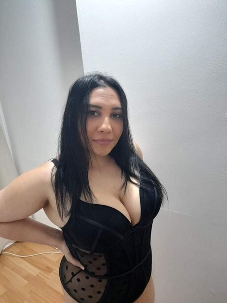 Photo nue de fuite OnlyFans de Curvebabes19