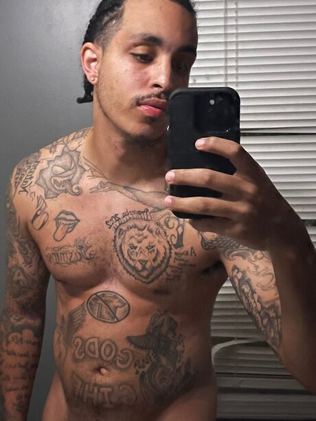 Photo nue de fuite OnlyFans de Lightskinnedmonsta