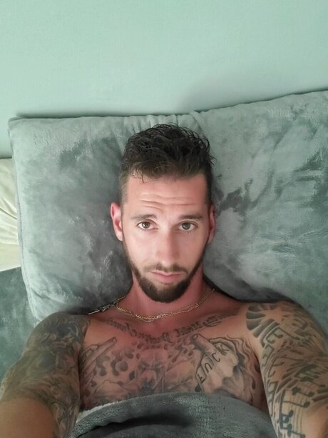 Photo nue de fuite OnlyFans de Yourdumbitch