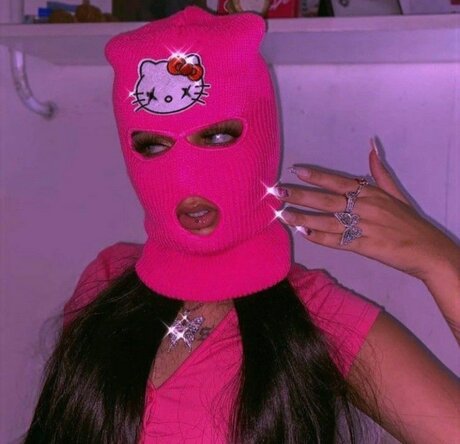 Photo nue de fuite OnlyFans de The Masked Cock Rater