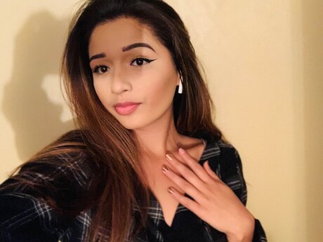 Izzy Marie