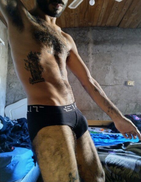 Photo nue de fuite OnlyFans de Ivanhot98