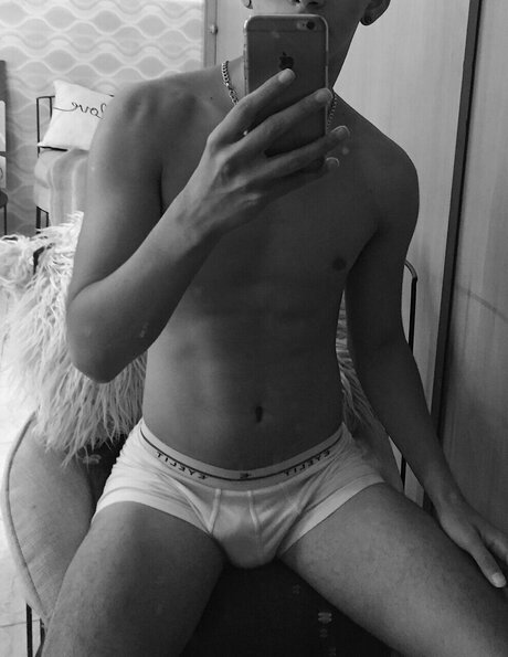 Photo nue de fuite OnlyFans de Frank Garca