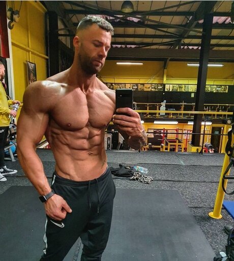 Photo nue de fuite OnlyFans de Tom Collins