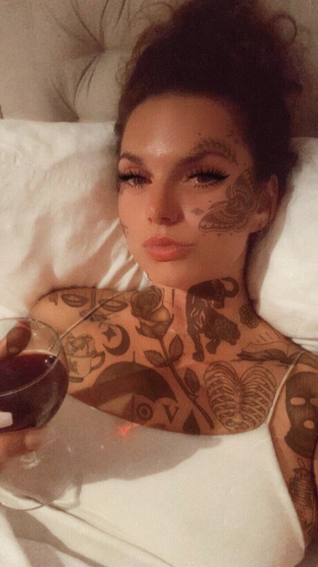 Photo nue de fuite OnlyFans de Lexyviktor